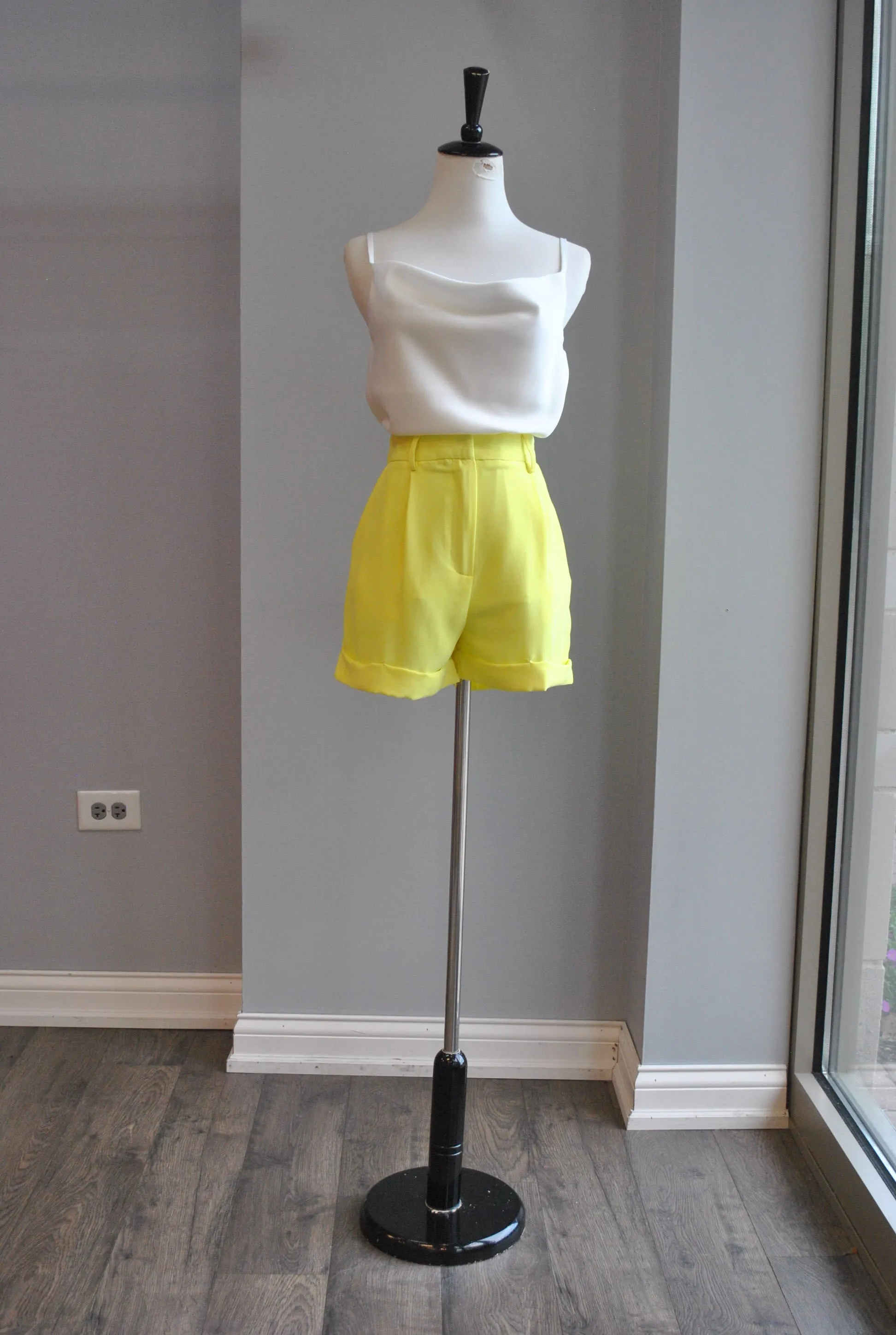 YELLOW SHORTS