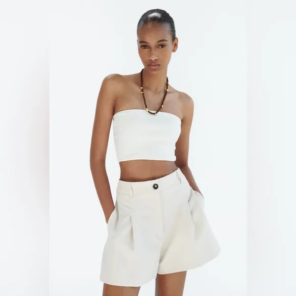 Zara NWOT High Waisted Pleated Shorts Size M White High Rise Pockets