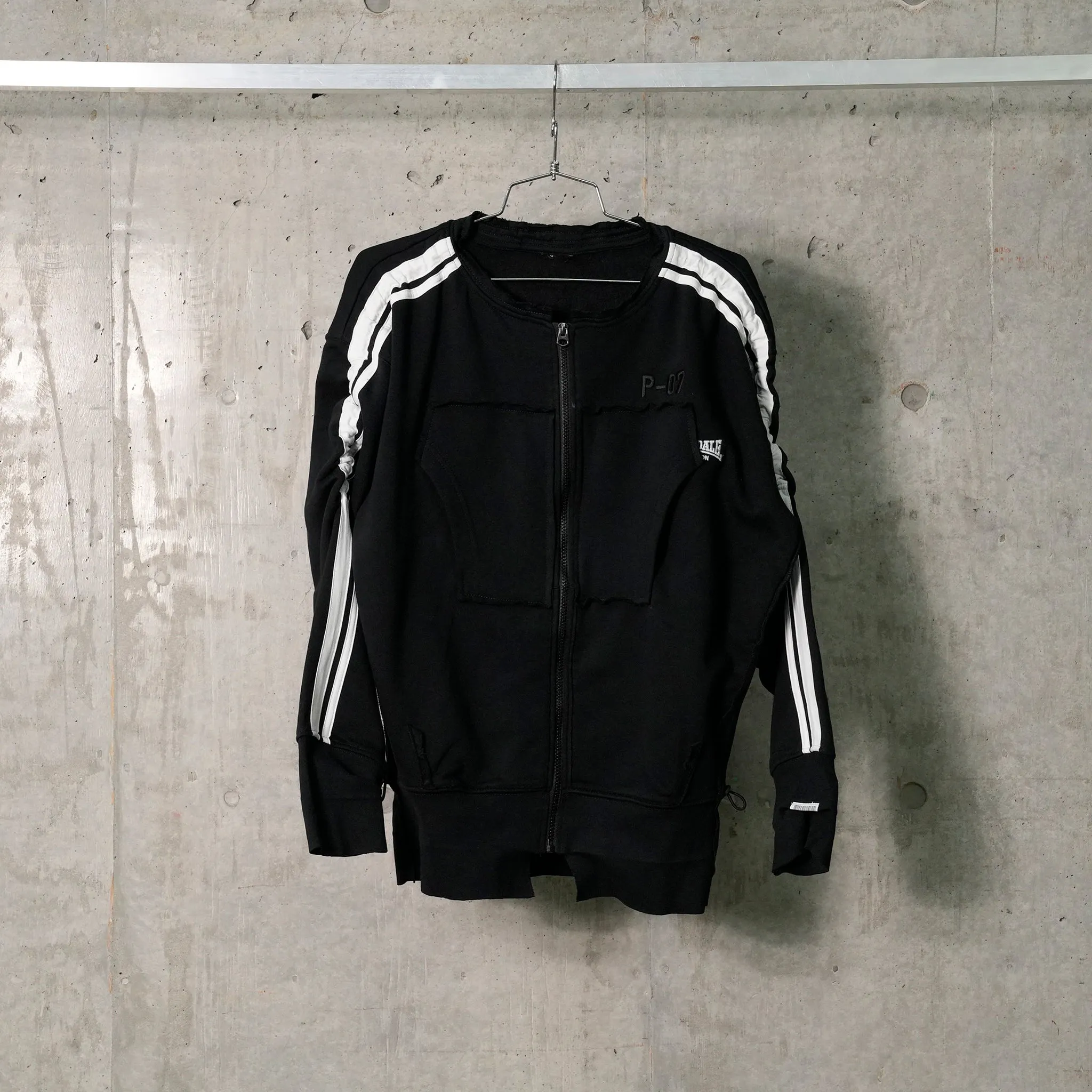 ZIP UP /BLACK
